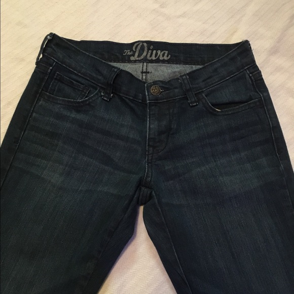 Old Navy Bootleg Jeans - Picture 4 of 4